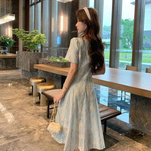 奢姿大码女装2025夏装新款胖妹妹法式方领连衣裙绣花渐变裙子9952869717【1】 商品图3