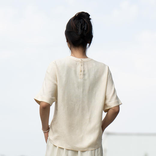 女款圆领厚后开衫 商品图5