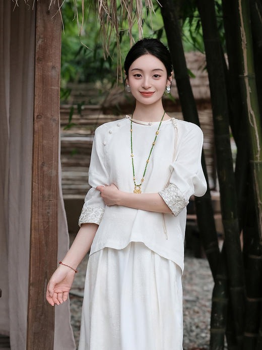 盛唐牡丹| 重缎正绢盘银手推绣上衣(售完不补) 商品图3