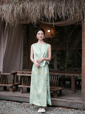 盛唐婧| 新中式真丝双色冠乐皱开叉半裙-绿色