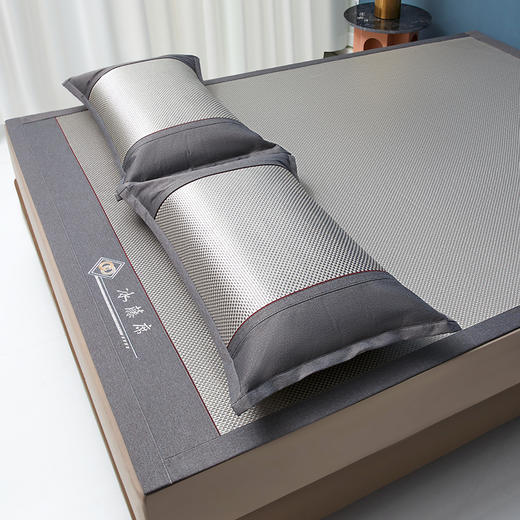 【多样屋专柜】雅鹿刺绣冰藤席三件套 （花色：灰）180*200cm 商品图4