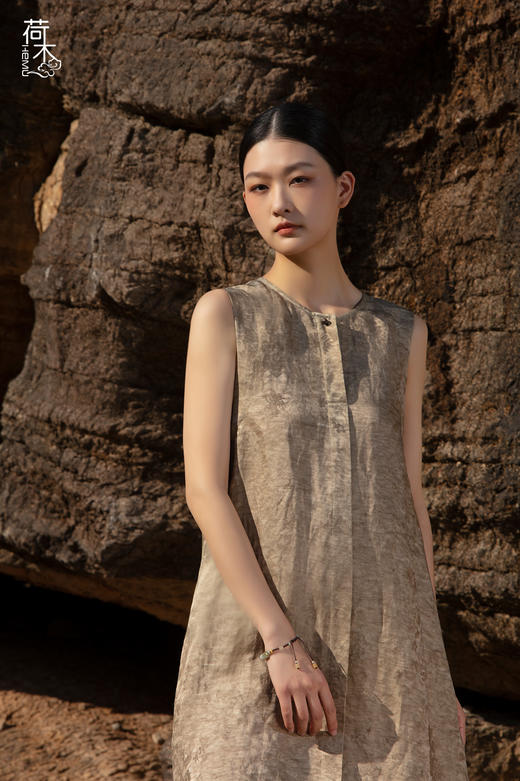 荷木HEMU丨沐芍·长马甲 商品图1