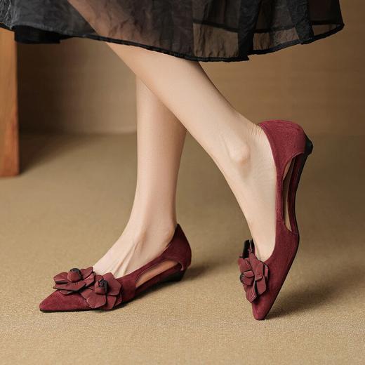 【预售5天】法式优雅花朵镂空浅口单鞋，真皮尖头透气凉鞋通勤低跟瓢鞋新YCJX&HC-7952 商品图3