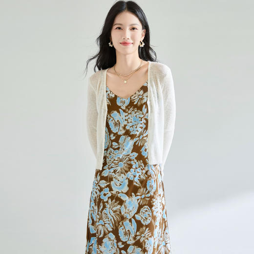 「高货sh」全新升级【铂金会员220/天猫289/差价69】(65011)洛诗琳夏季高级感缎面油画风修身显瘦v领印花吊带连衣裙 商品图3