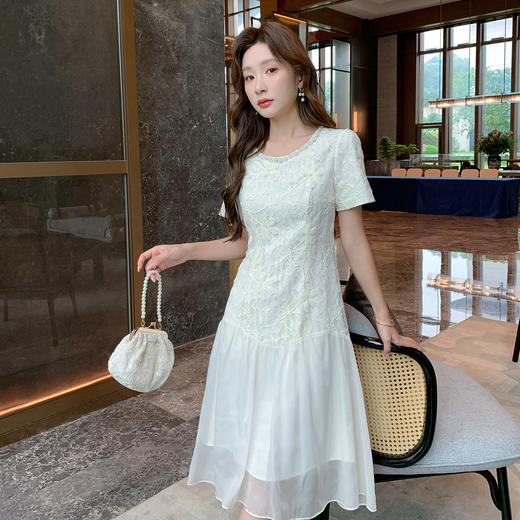 奢姿大码女装2025夏季法式蕾丝拼接温柔风连衣裙胖妹妹时尚裙子9952853306 商品图4