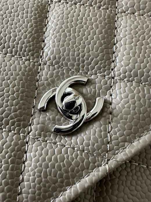 夏季特惠💰850 原单香奈儿女士包包AP4241简介:原单质量，经典之作 商品图3