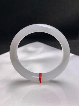 620214，55.6圈口，糯化白月光正圈平安镯，种老水足