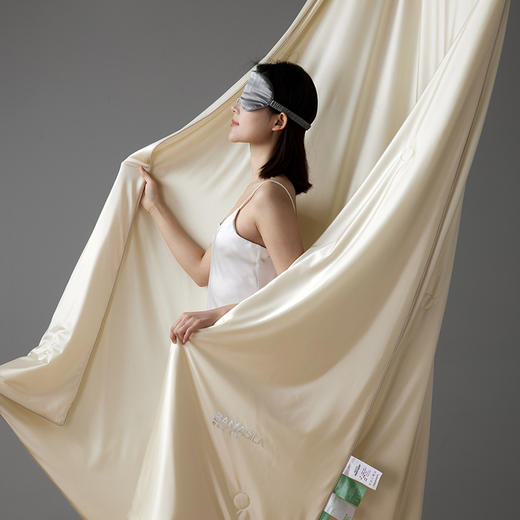 自然醒A类莹丝流光蚕丝夏被轻奢高端巴拿马蚕丝春夏季母婴级裸睡亲肤空调被薄被子可机洗纯色LFS 商品图5