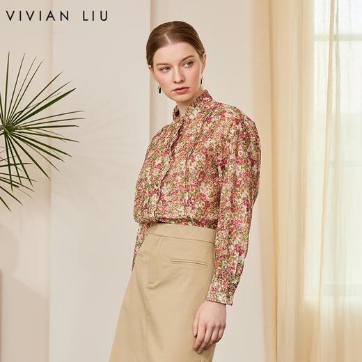 VIVIAN LIU V2523005 春季时尚立领领口花边袖口系扣印花衬衫 商品图0