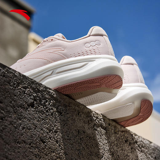 【399任选2件】安踏创跑6代丨缓震舒适软底跑步鞋女夏季透气耐磨运动鞋122535555 商品图1