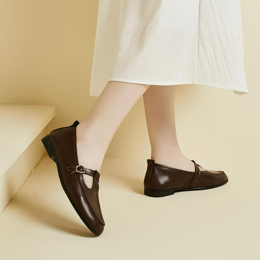 步印【大牌平替】玛丽珍T型搭扣乐福鞋2506 商品图4