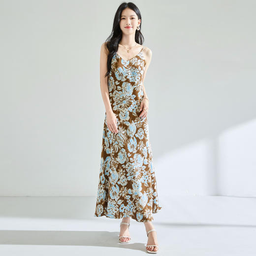 「高货sh」全新升级【铂金会员220/天猫289/差价69】(65011)洛诗琳夏季高级感缎面油画风修身显瘦v领印花吊带连衣裙 商品图1