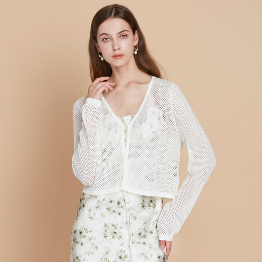 EITIE爱特爱网眼V领显瘦短款长袖针织罩衫纯色百搭2025夏季新款B2501608 商品图6