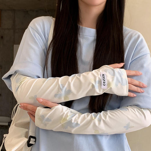 买一送一【清凉防晒！防护至手背】渐变蝴蝶冰丝防晒袖套可爱女防紫外线手套夏季骑行开车护手臂冰袖。ry 商品图2