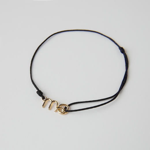 ROMI STUDIO 铜合金手链 极简风可调节黑绳字母手链 RWCRP33922 商品图3