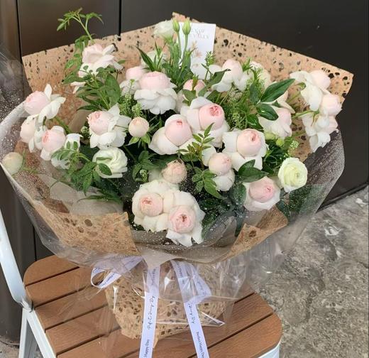 酷皮玫瑰花束 商品图1