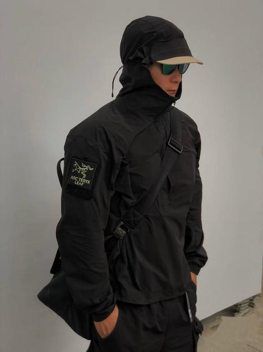 始祖鸟 Gamma SL军鸟连帽皮肤衣（MG） 商品图7