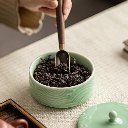 【陶瓷带盖果篮】中式陶瓷带盖干果收纳盒茶室糖果零食茶点盘可叠加家用客厅点心盒 商品图3