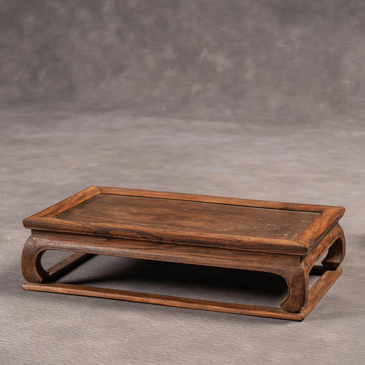 清早期	黄花梨束腰马蹄腿带托泥器座 商品图0