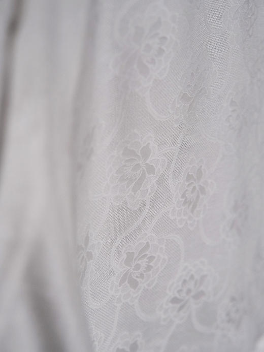 盛唐婧| 新中式小立领落肩蝴蝶盘扣短上衣-白色 商品图10