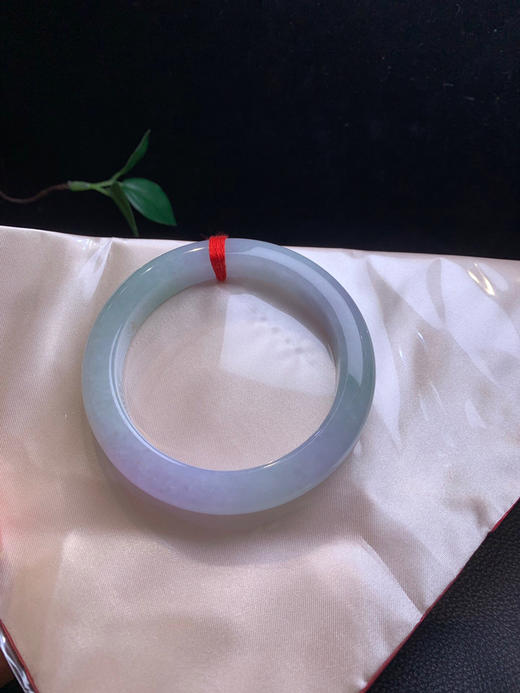 620219，59.8糯冰底春彩手镯、清新秀气有特色，润润的 商品图4