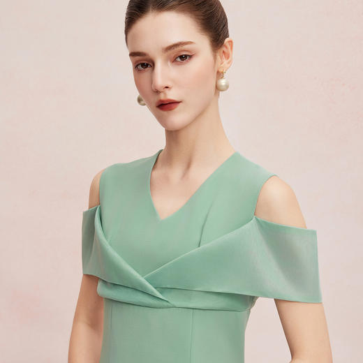 QF8C8斯尔丽25新款蝴蝶结落肩收腰优雅时尚礼服连衣裙 商品图8