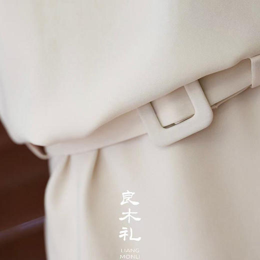 【特价不退换】良木礼醋酸上衣（腰带）（23772） 商品图2