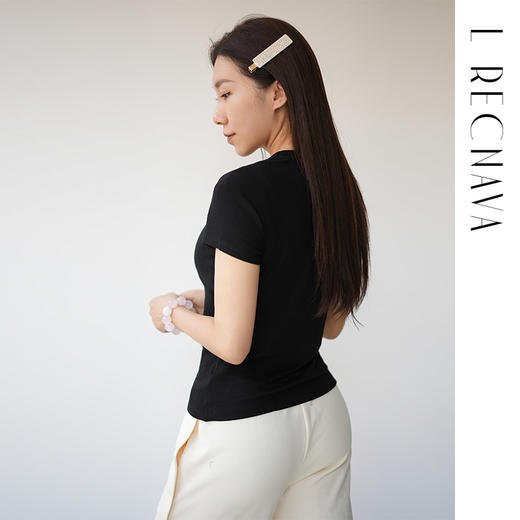 L RECNAVA 莱赛尔天丝+绵羊毛短袖 排扣修身显瘦T 柔软贴身不扎 商品图8