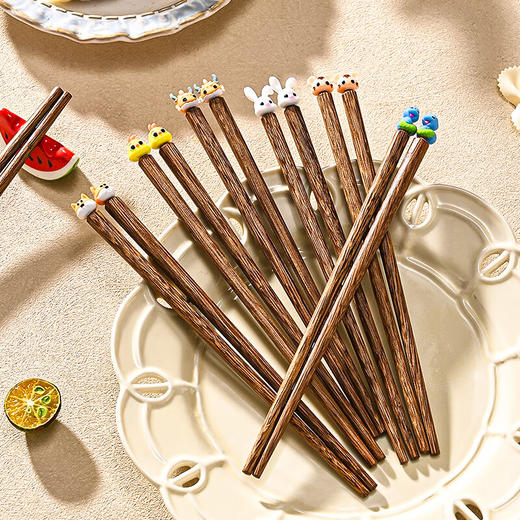 【十二生肖儿童动物筷】中式可爱木质筷子家用高档一人分餐木筷家庭吃饭专用儿童专人筷子 商品图5