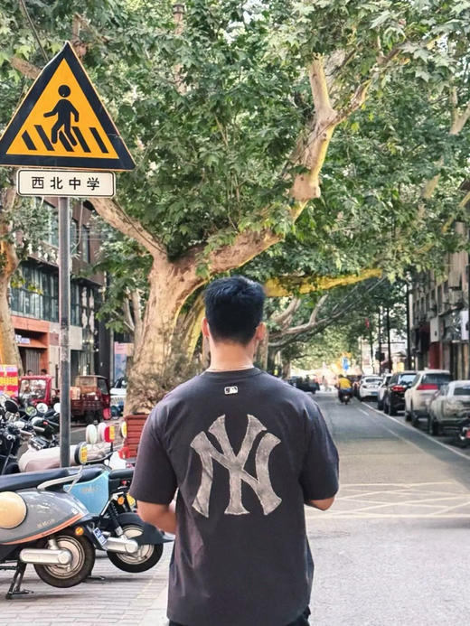 MLB 后背NY满印logo印花短袖   MLB1123 商品图3