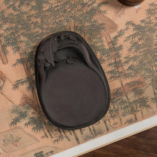 清	葫芦纹敞池端砚（红木砚盒） 商品图1