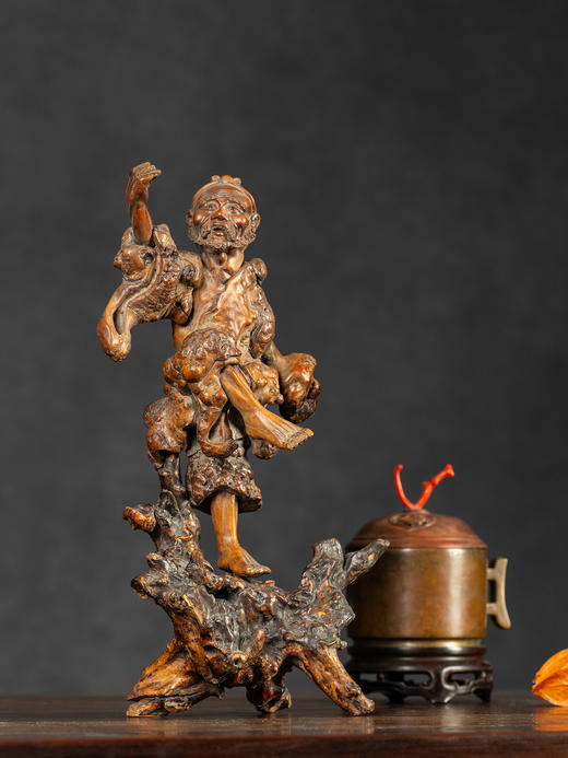 清	楠木瘿铁拐李人物摆件 商品图1