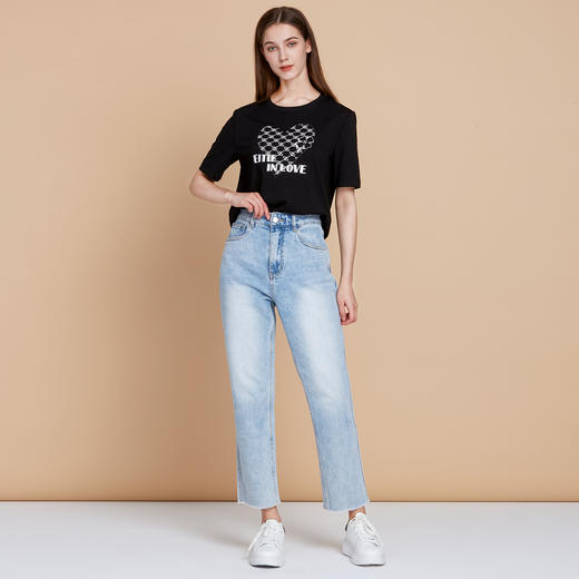 EITIE爱特爱夏季新款百搭打底舒适弹力圆领印花T恤女7702404 商品图4