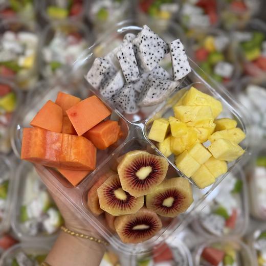 【四拼】豪华版水果拼盘 800g 商品图0