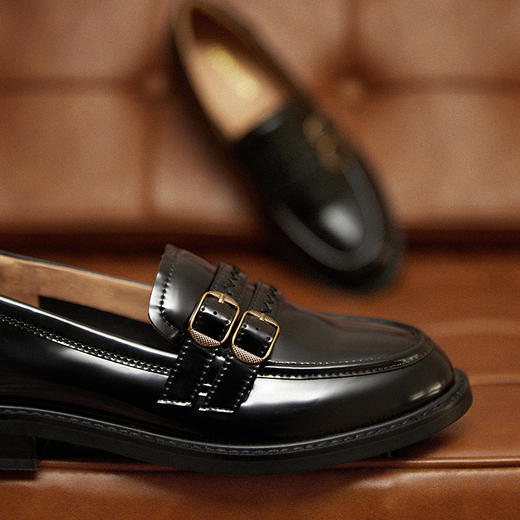 千百度漆皮通勤乐福鞋女款低跟正装上班深口小皮鞋A25487601 商品图2