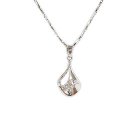 【天然正品】潮宏基AU750白金时尚设计款0.12克拉钻石吊坠项链吊坠：22.6*9.6*5.1MM / 项链：42CM女士现售价：3280！010625NJS04