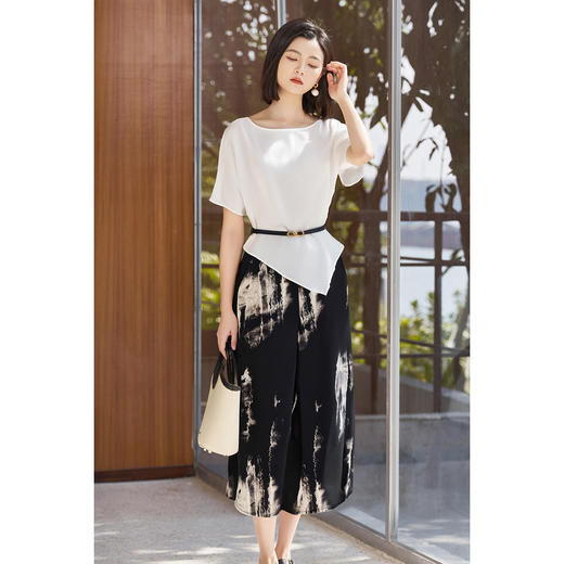 剩M 【休闲套装】2025夏季时尚桑蚕纯色T恤水墨印花A字半裙3742 商品图2