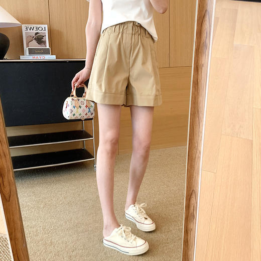 2025夏季宽松显瘦免烫抗皱舒柔特A字显瘦翻边花苞腰短裤女热裤！ 商品图4