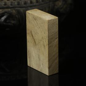 BC.UT6.12-4  柬埔寨三五牌挂牌，7.65g