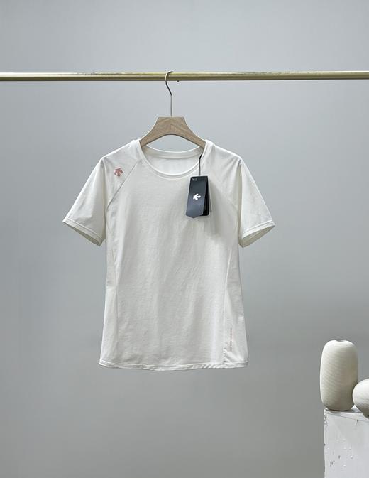 点此购买 迪桑特夏季女款圆领修身短袖T恤 qk 321202 商品图3