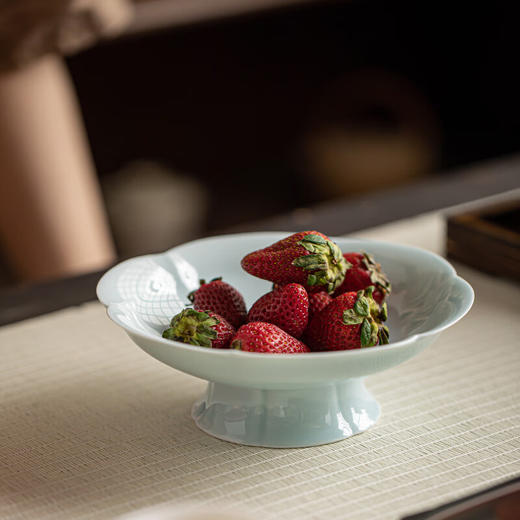 【祥云六瓣碟】陶瓷高脚水果盘中式高足茶点盘家用点心碟子禅意干果盘零食糕点盘 商品图7