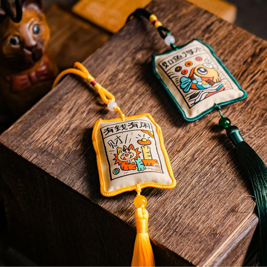 甲马系列刺绣香囊 商品图1