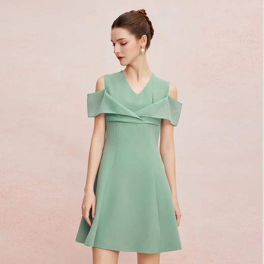 QF8C8斯尔丽25新款蝴蝶结落肩收腰优雅时尚礼服连衣裙 商品图9