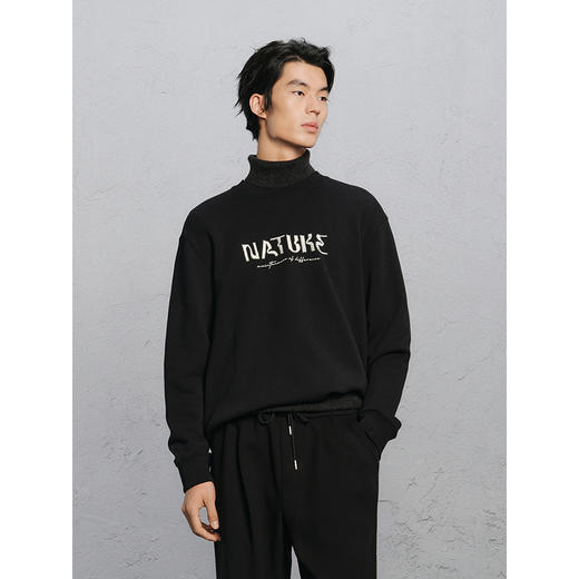 GXG男装 黑色精致绣花通勤圆领卫衣 24冬热卖G24X314032 商品图4