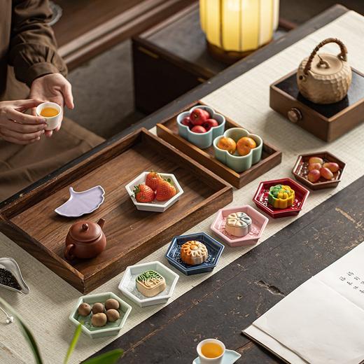 【六角牡丹小碟】中式陶瓷果盘茶点糕点盘家用点心盘喜饼盘喜糖盘订婚台摆盘干果碟 商品图1