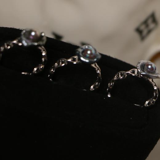 【甄珠贝】星殒 甜酷风  荷包蛋戒指 时髦猪鼻子款纯银配件 大溪地黑珍珠keshi包裹真多麻色akoya 莫名协调 商品图4