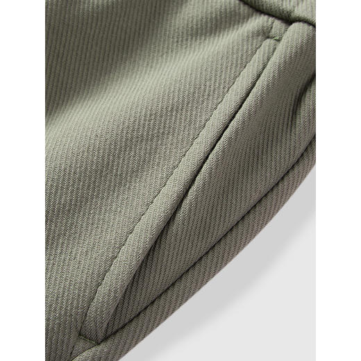 GXG男装 灰绿色宽松束脚卫裤通勤男精致绣花休闲裤 2025春季热卖 商品图4