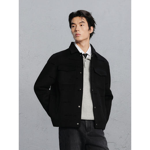 GXG男装  黑色植绒印花通勤短款大衣 24冬热卖G24X064007 商品图4