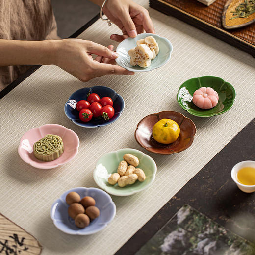 【祥云六瓣碟】陶瓷高脚水果盘中式高足茶点盘家用点心碟子禅意干果盘零食糕点盘 商品图3