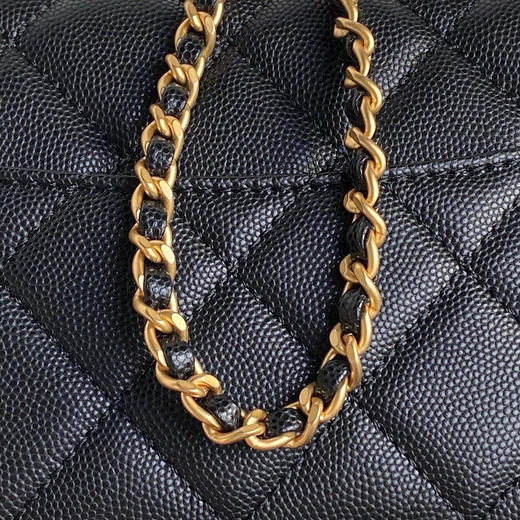夏季特惠💰1150 小号 原单香奈儿24K  经典口盖包AS5165  满满复古风 颗粒小牛皮 商品图8